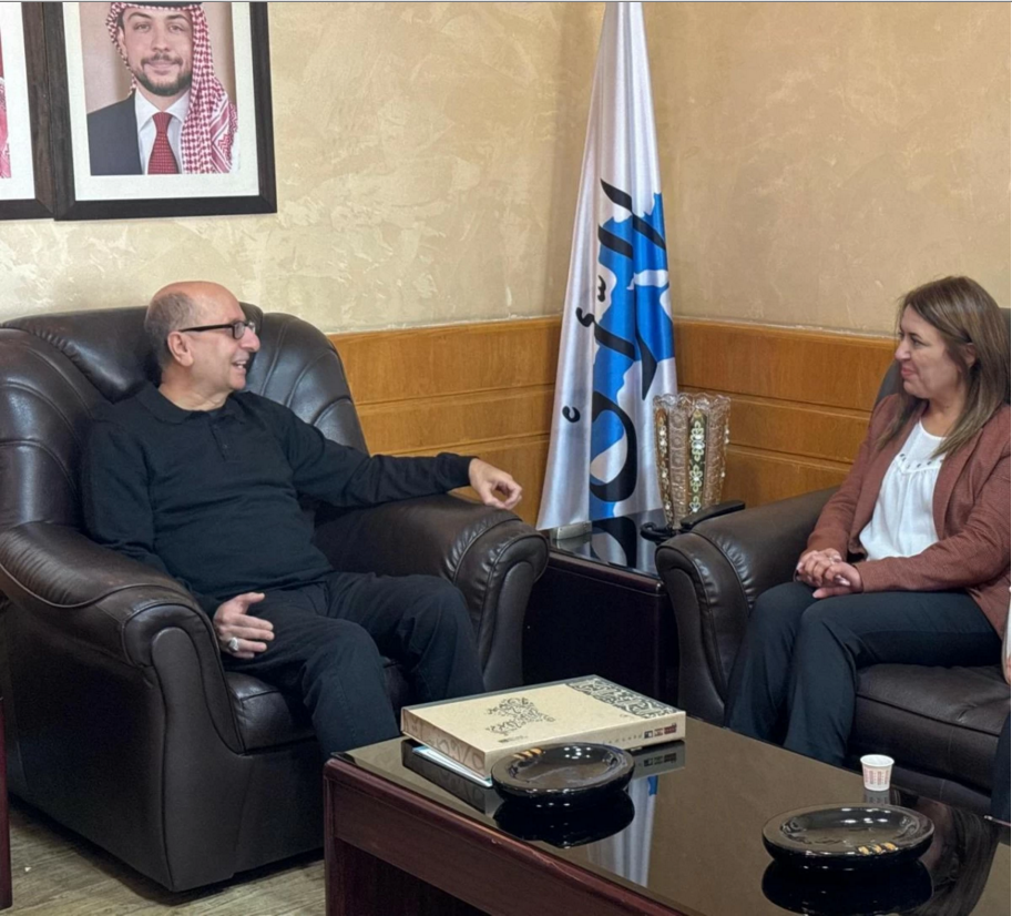 المعايطة يبحث مع مديرة 