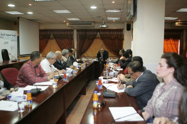 حوار مركز عن 