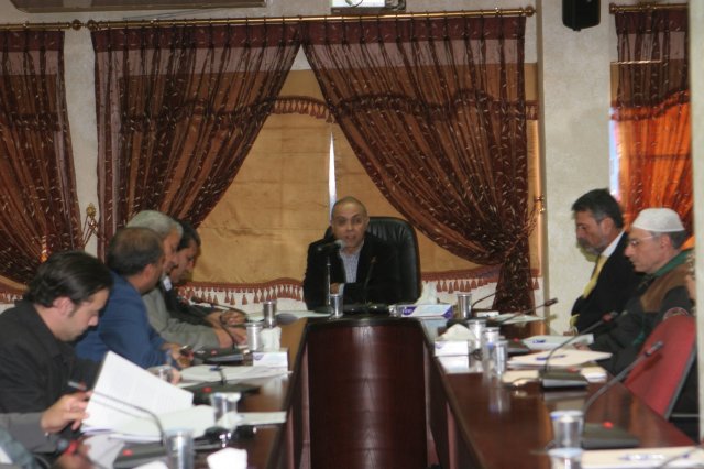 حوار مركز عن 